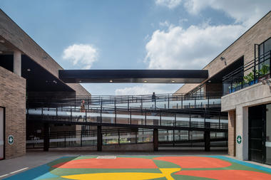 Jardín infantil y CBS El Recreo / DARP