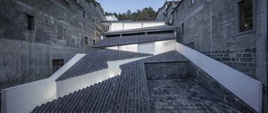 ANNSO Hill Hotel / STUDIO QI