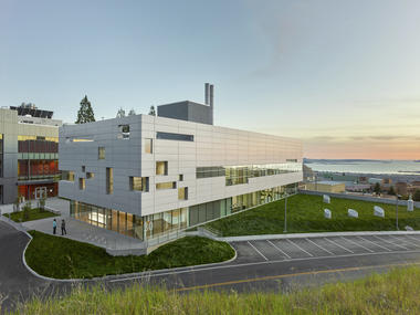 Chu Hall - Solar Energy Research Center / SmithGroup