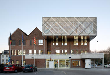 Kontich City Hall / plusoffice architects