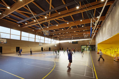 法国里尔的中学，体育馆和文化中心  / Chartier Dalix Architectes