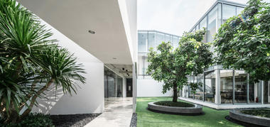 MDC 总部 / IDIN Architects