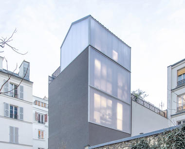Gallery of Staying in Paris - Une surélévation à Paris / Java Architecture  - 1