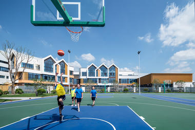 Shanghai United International School / Shixian Architects