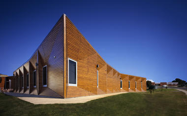 Belmont Community Rehabilitation Centre / Billard Leece Partnership