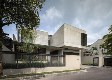 RJ House / Rakta Studio