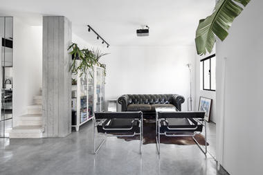 Mirror Maze Apartment / YAEL PERRY | INTERIOR DESIGNER