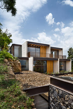 Casa Tucán / Taller Héctor Barroso