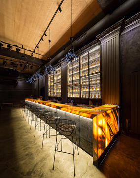 Control Club - Berlin Hall / LAMA Arhitectura
