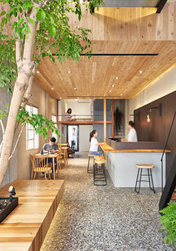 Esquina Anos 60 / Soar Design Studio