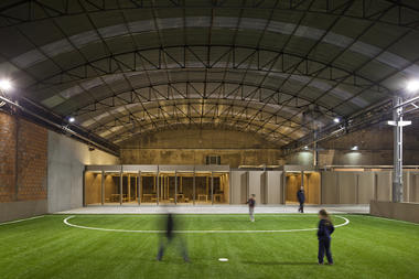 N10-Eiras Sports Facility / Comoco