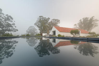 Gallery of House in Ferraria / Enter Arquitectura  - 23