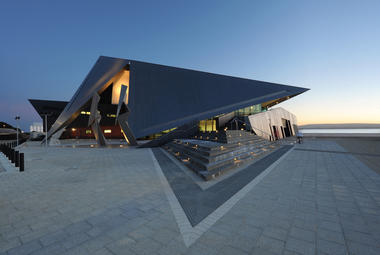 Albany Entertainment Centre / Cox Howlett & Bailey Woodland + Roberts Gardiner