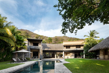 Casa La Vida / Zozaya Arquitectos