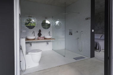 Gallery of 30 Open Bathrooms: Incorporating Breeze and Nature in Private Space  - 14