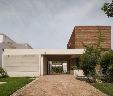 Casa Coronado / Apaloosa Estudio de Arquitectura y Diseño + Simetría Estudio de Arquitectura