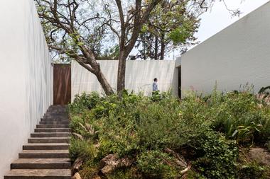Galería de Vivienda en Amatepec / Manuel Cervantes Estudio  - 1
