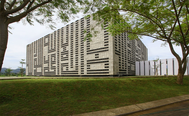 Al-Irsyad Mosque / Urbane