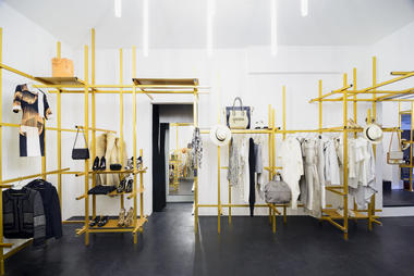 Troquer Casa de Moda / Zeller & Moye