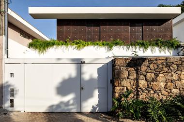 Casa Zalszupin / Meireles+Pavan Arquitetura