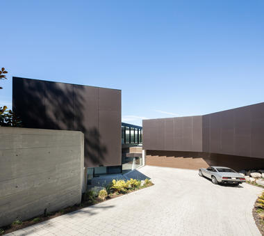 BlackCliff House / McLeod Bovell Modern Houses