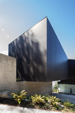Gallery of BlackCliff House / McLeod Bovell Modern Houses  - 8