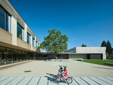 Elementary School Edlach / Dietrich | Untertrifaller Architekten