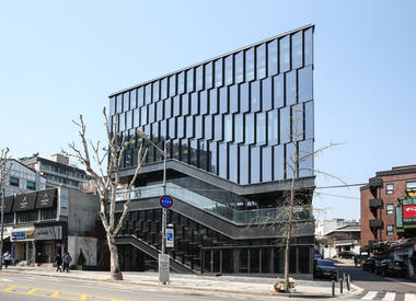M Street Building / LESS