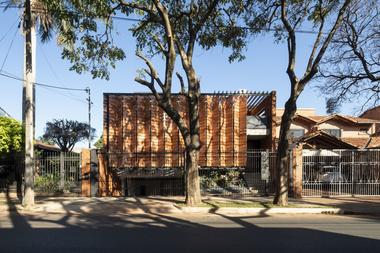 Vivienda alas paraguayas  / OMCM arquitectos