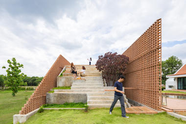 Foothill House / Site-Specific: Architecture & Research (SS:AR)