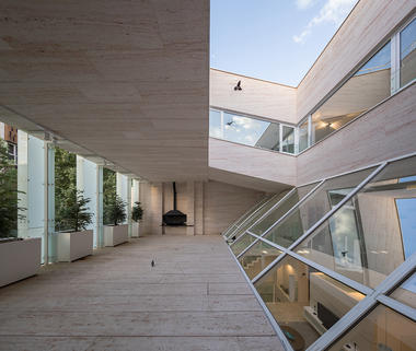 Inside Out House / MA Office