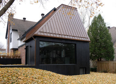 Queen Mary Residence / Atelier Barda architecture