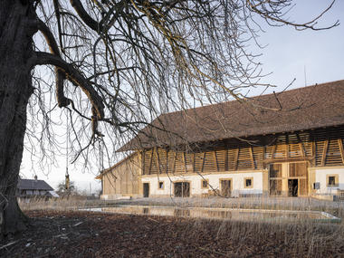 Münchenwiler Castle Estate Renovation / bernath+widmer