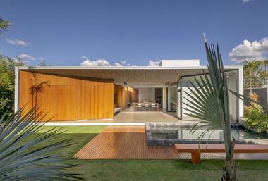 Casa Barra / SAINZ arquitetura