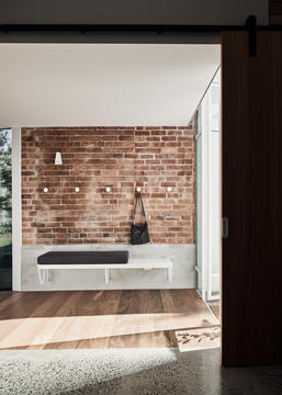 画廊 ‘山峦’起伏，RaeRae 之家 / Austin Maynard Architects  - 9