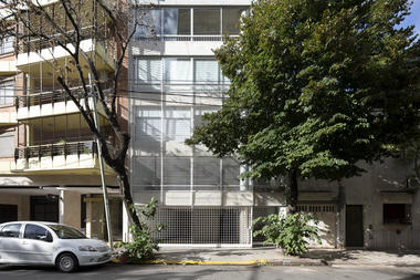 Galería de Edificio Franklin 684 / Tovo Sarmiento arquitectos  - 2