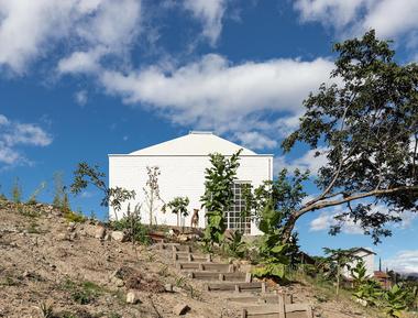Malaika House / BEarq + BUDA + DOSarq + SRO arquitectura