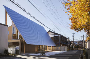 最大坡屋顶，金泽市私宅 / 中西昭太建築事務所 + 大野博史
