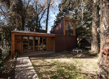 Taller saco rojo / Estudio Arzubialde