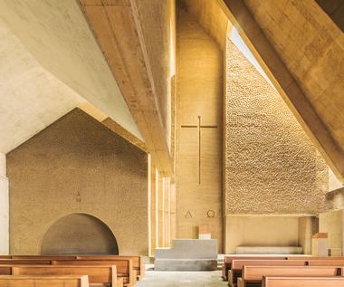 Iglesia de Nuestra Señora de Candelaria en Alcalá / Alejandro Beautell