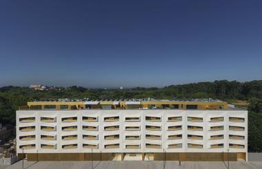 Essenza Residential Building / Ventura + Partners