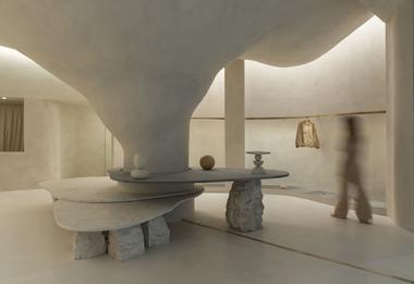 Haight Clothing Store / AIA Estúdio + Raphael Tepedino