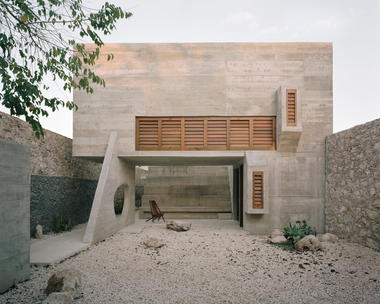 Casa Mérida / Ludwig Godefroy Architecture