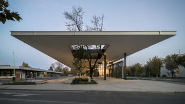 Galería de Terminal de autobuses Slavonski Brod / SANGRAD+AVP architects  - 6