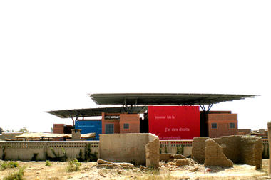 Women's Health Centre / FARE