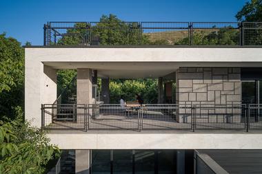 Araam Villa / White Cube Atelier