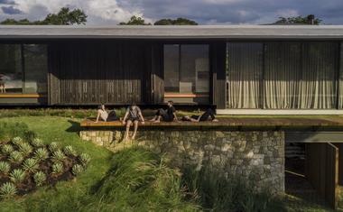 FL House / Jacobsen Arquitetura