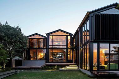船屋 / Strachan Group Architects + Rachael Rush