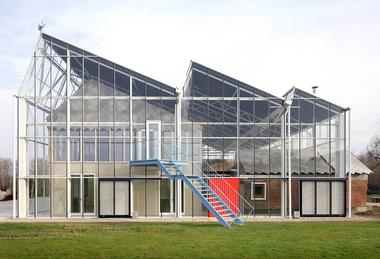 农舍加盖玻璃顶，教育中心Paddenbroek / jo taillieu architecten