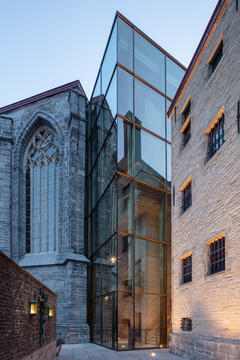 Gallery of Van Eyck's Brothers Altarpiece Renovation / Bressers Architecten  - 7